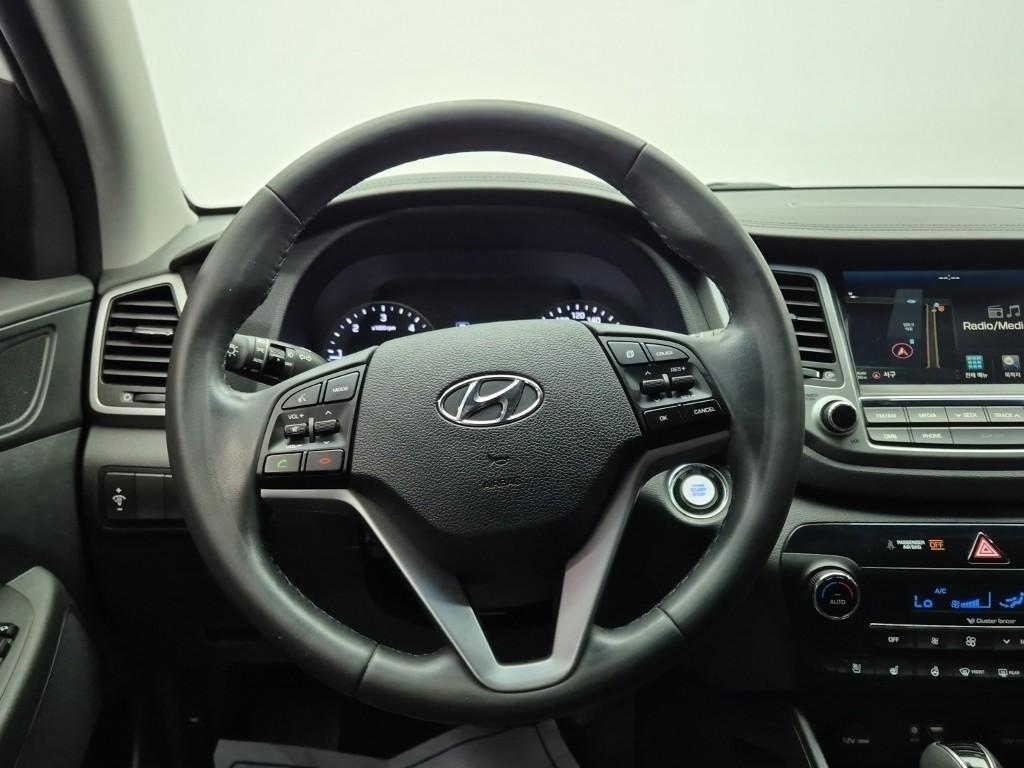 HYUNDAI Tucson - Vista 11