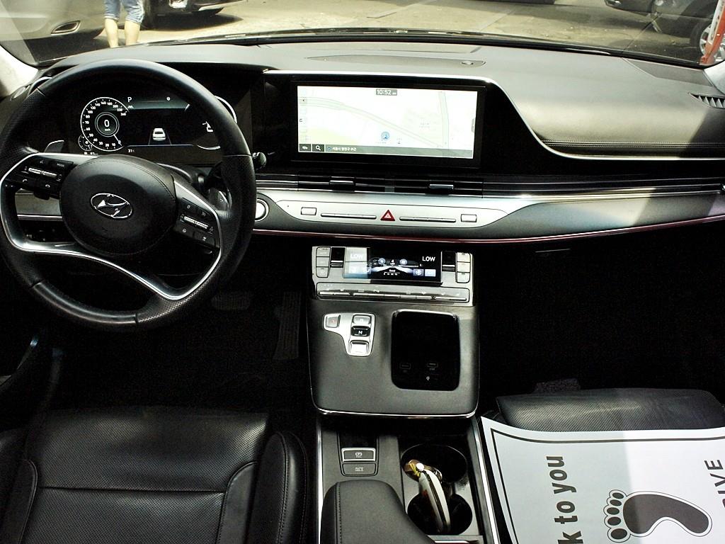 HYUNDAI Grandeur - Vista 9