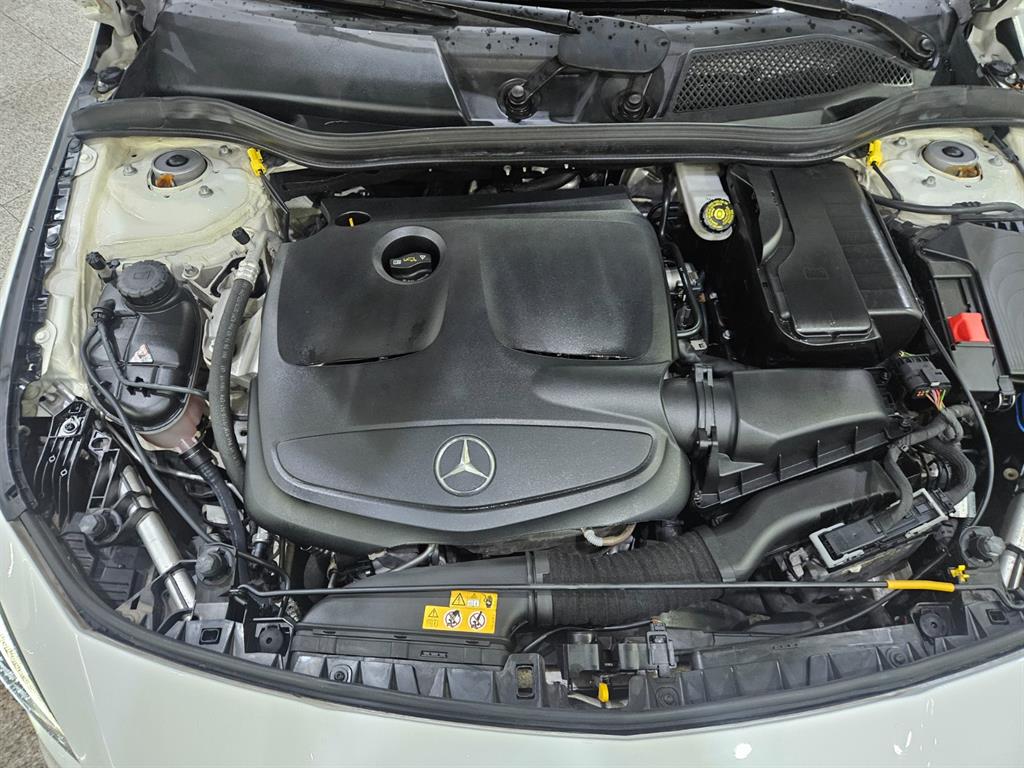Mercedes Benz CLA Class - Vista 7