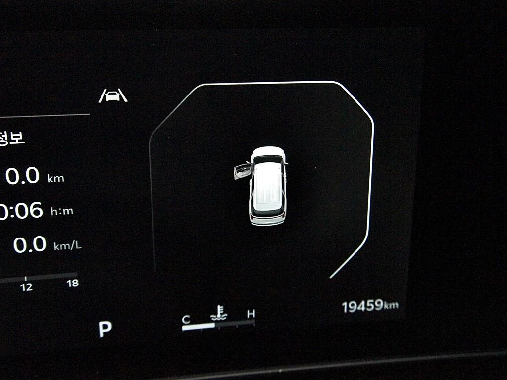 KIA Carnival - Vista 9