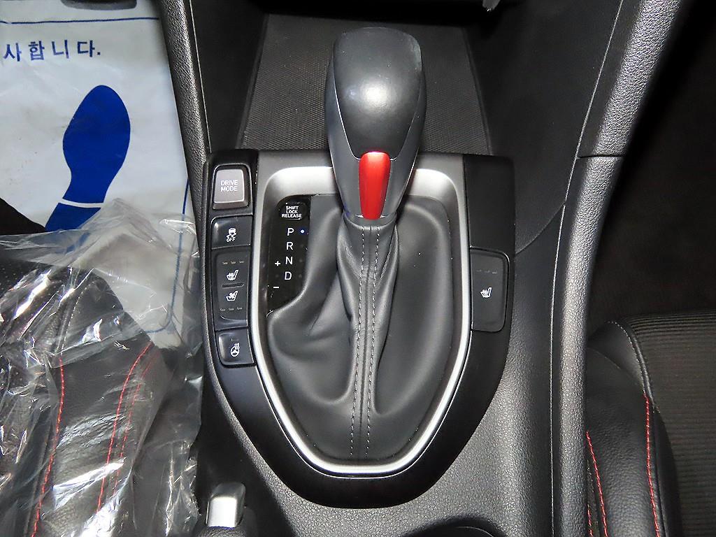 HYUNDAI Veloster 2020 - Importación desde Corea - HF Imports Iquique - Foto 14
