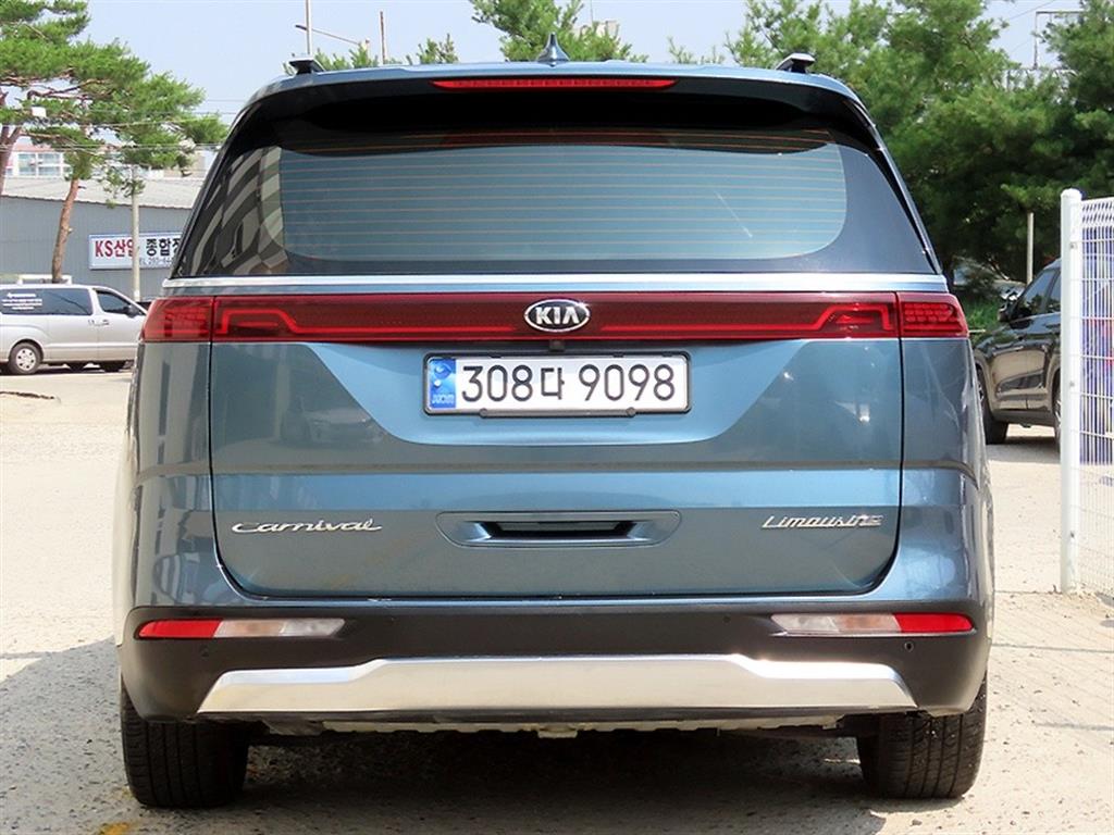 KIA Carnival - Vista 6