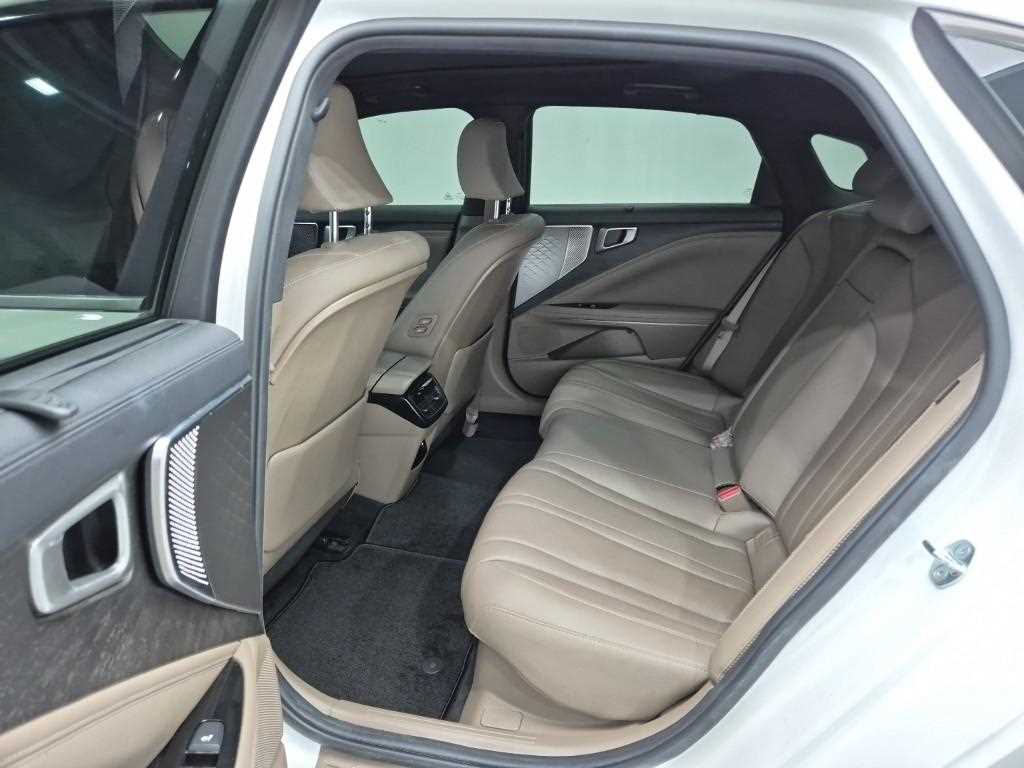 KIA K8 - Vista 12