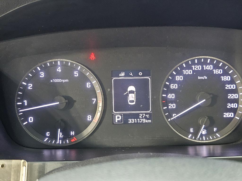 HYUNDAI Sonata - Vista 9