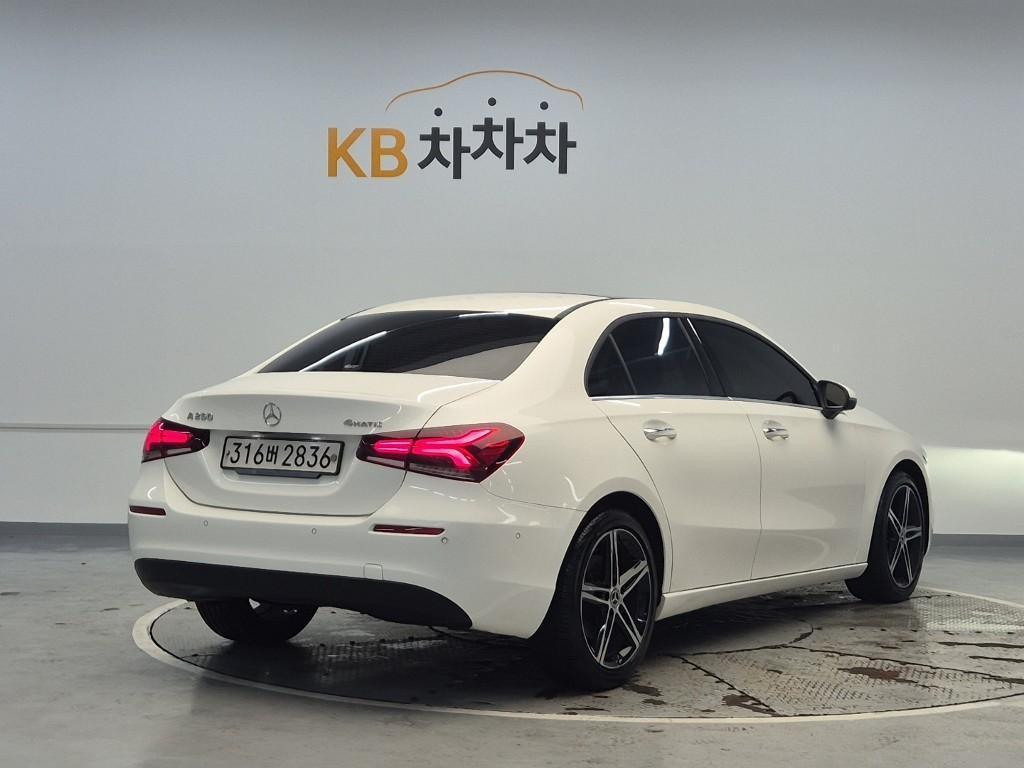 Mercedes Benz A Class - Vista 3