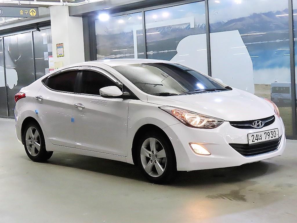 HYUNDAI Avante 2012 Blanco - Importación desde Corea - HF Imports Iquique - Foto 1