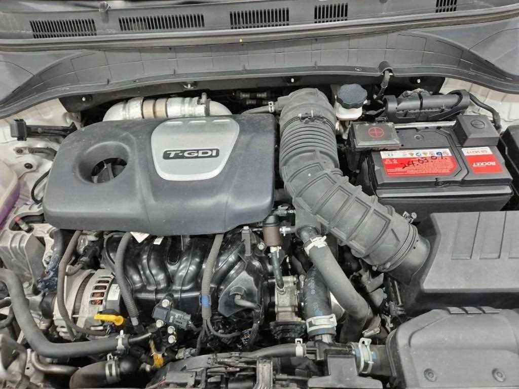 HYUNDAI Kona - Vista 7