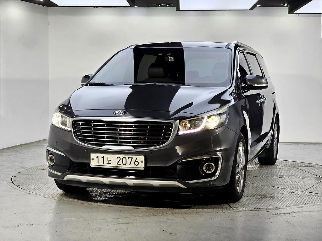 KIA Carnival - Vista 2