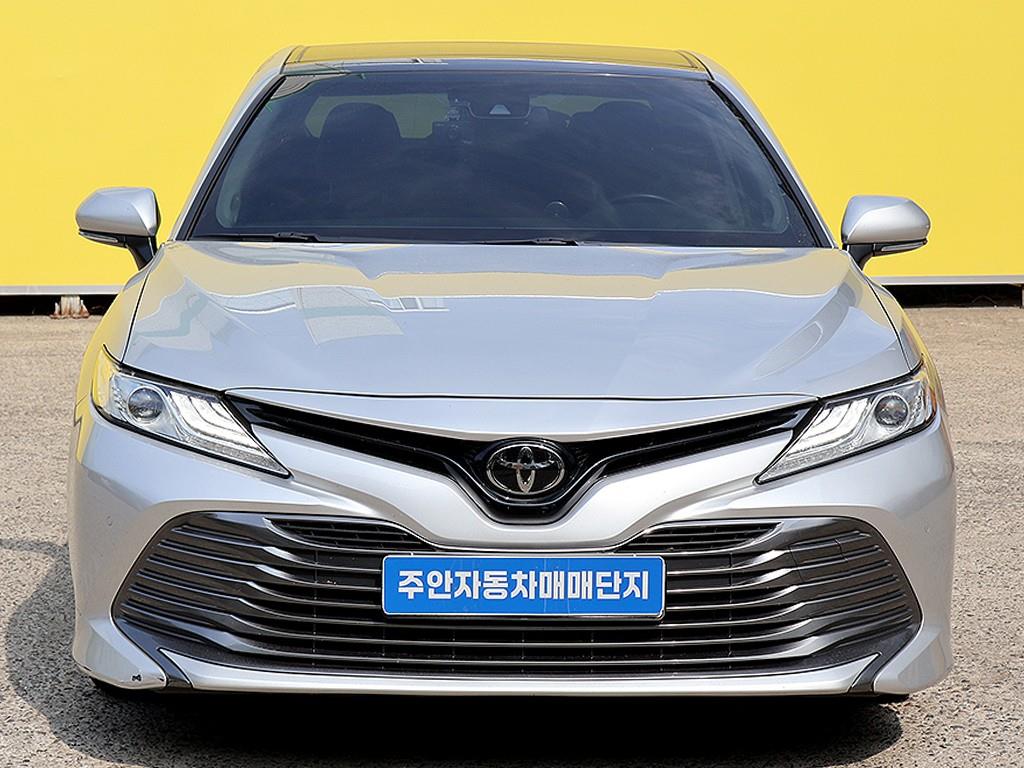 Toyota Camry 2018 Plateado - Importación desde Corea - HF Imports Iquique - Foto 1
