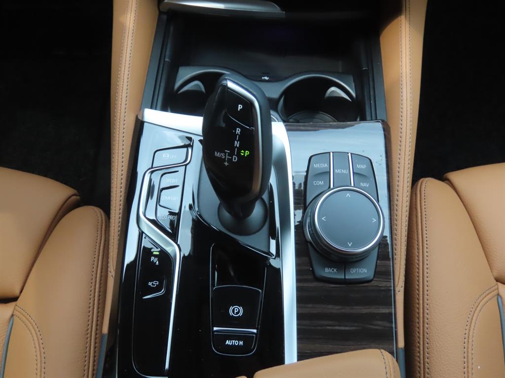 BMW 5 Series 2023 Gris - Importación desde Corea - HF Imports Iquique - Foto 14