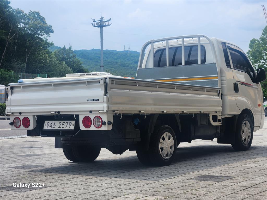Small Truck Cargo (small) - Vista 2