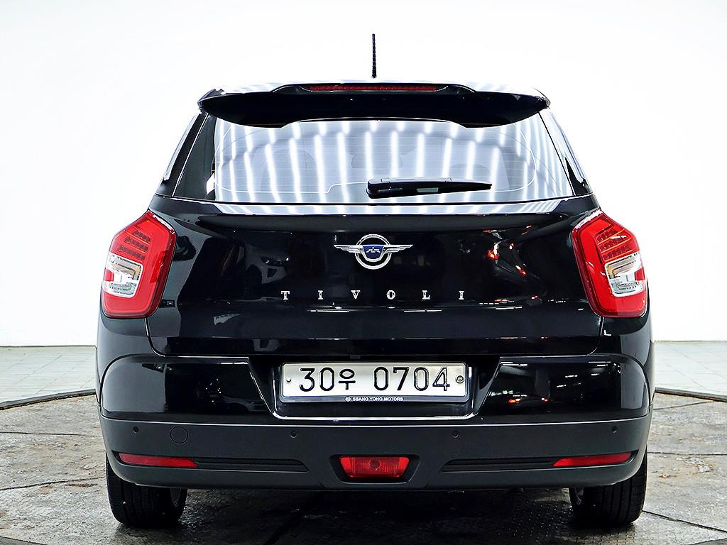 Ssangyong Tivoli - Vista 3