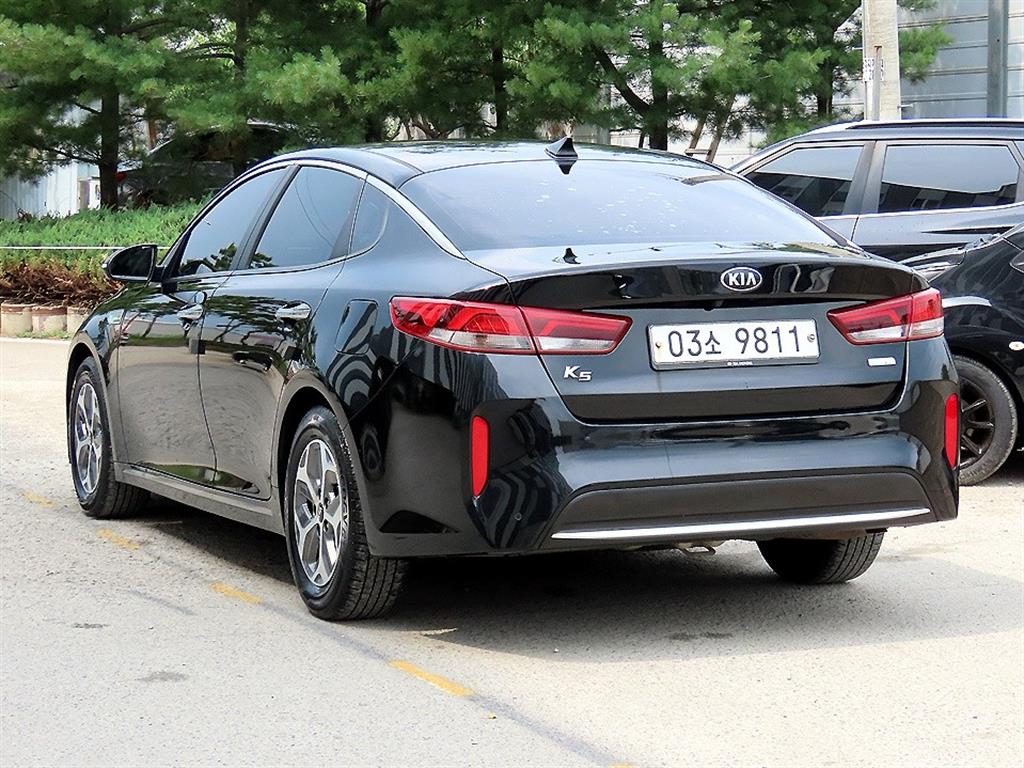 KIA K5 - Vista 3