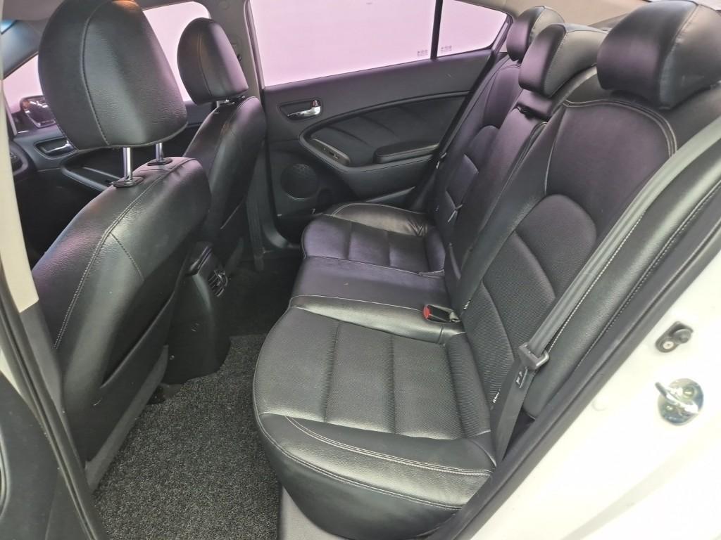 KIA K3 2015 Blanco - Importación desde Corea - HF Imports Iquique - Foto 14