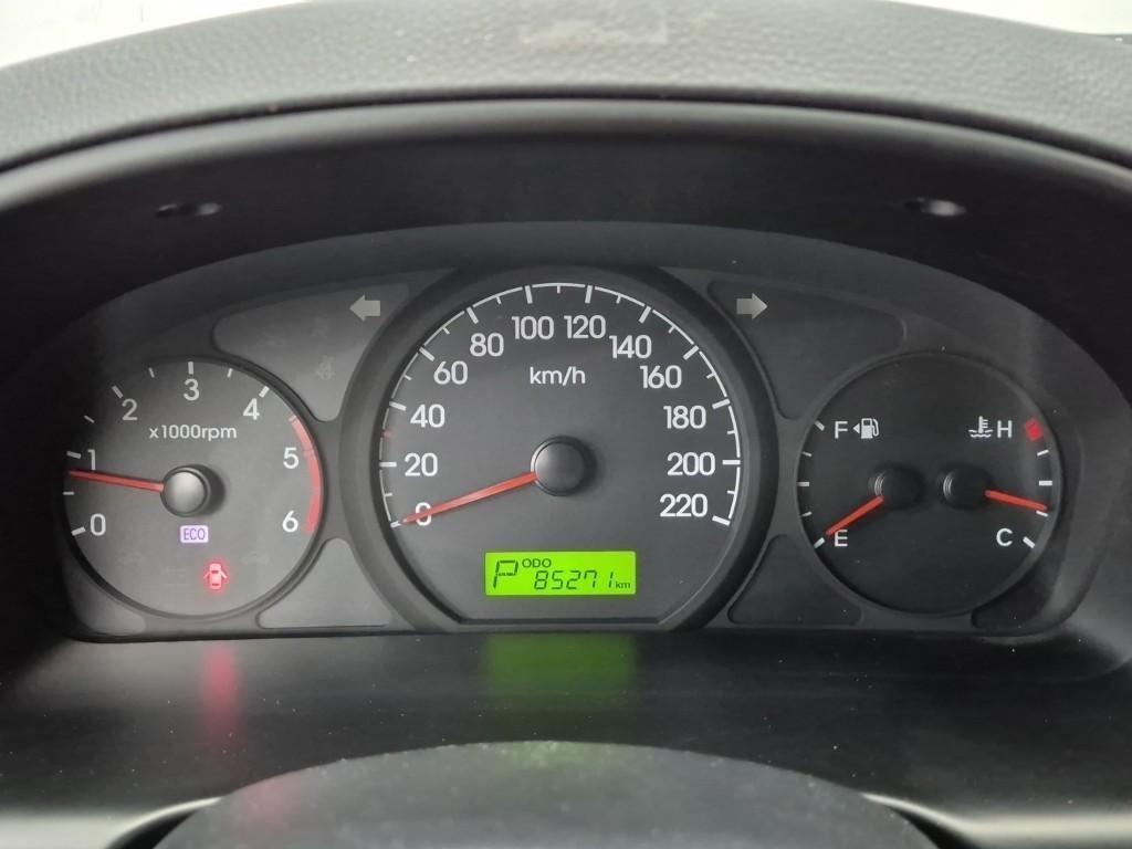HYUNDAI Starex - Vista 8