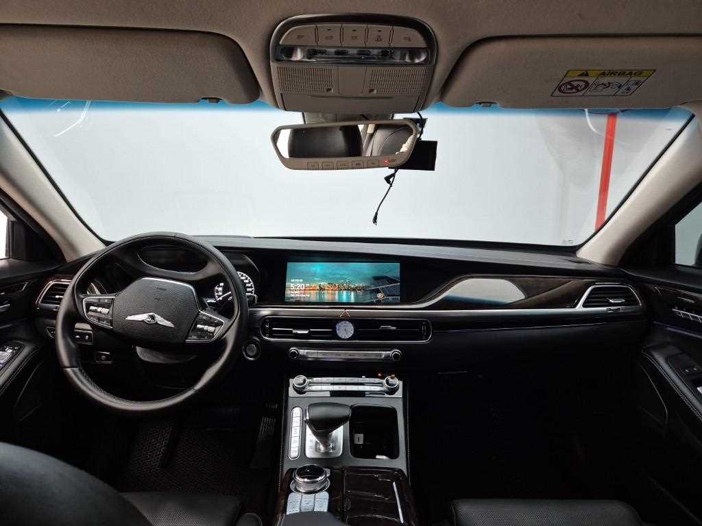 Genesis G90 - Vista 9
