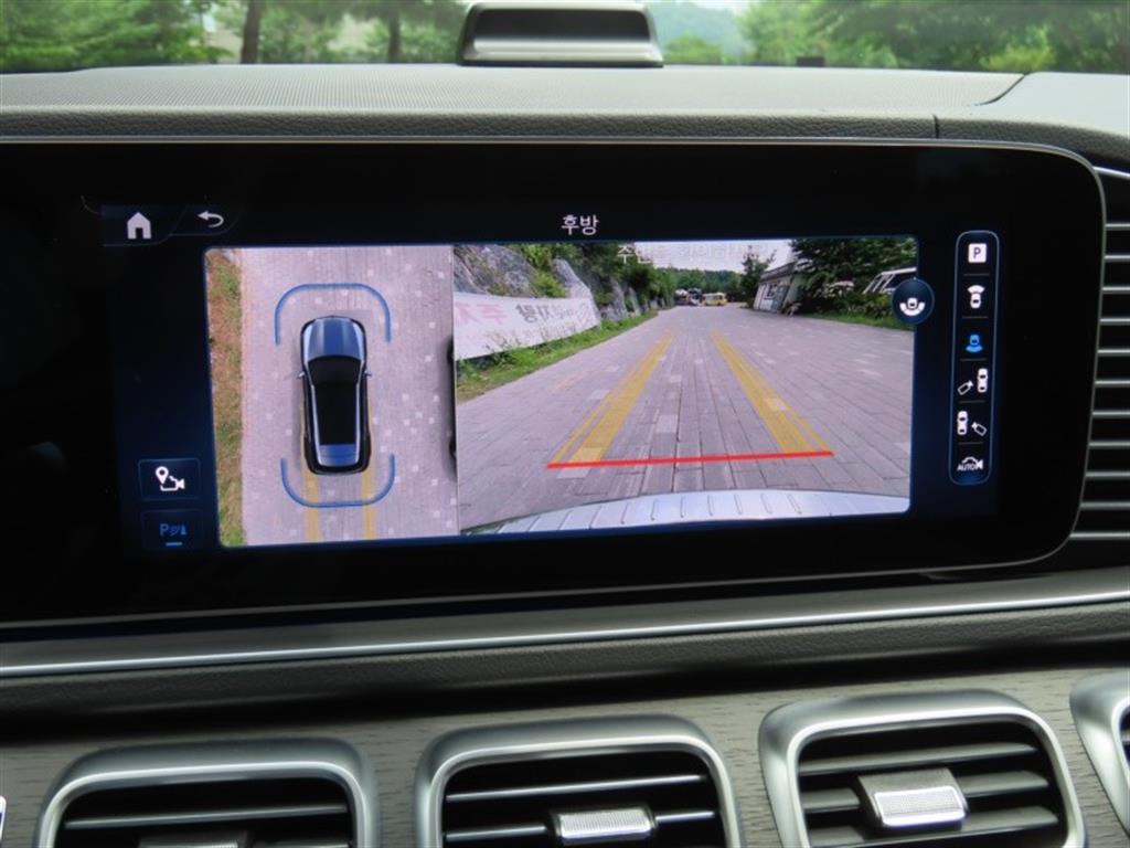 Mercedes Benz GLE Class - Vista 11
