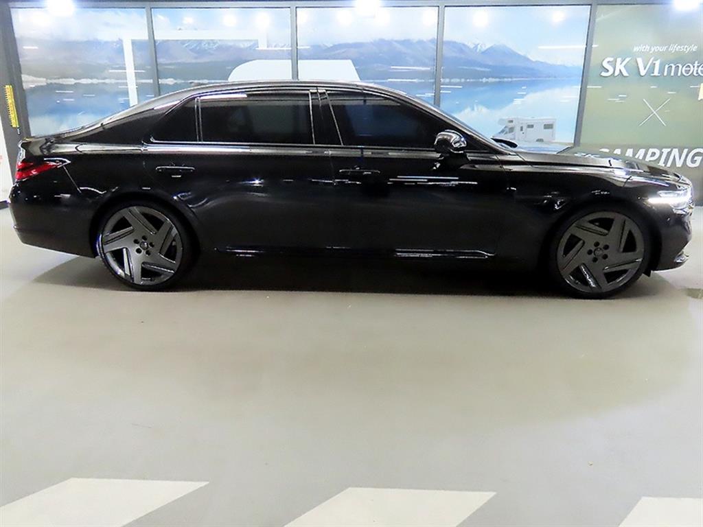 Genesis G90 - Vista 3