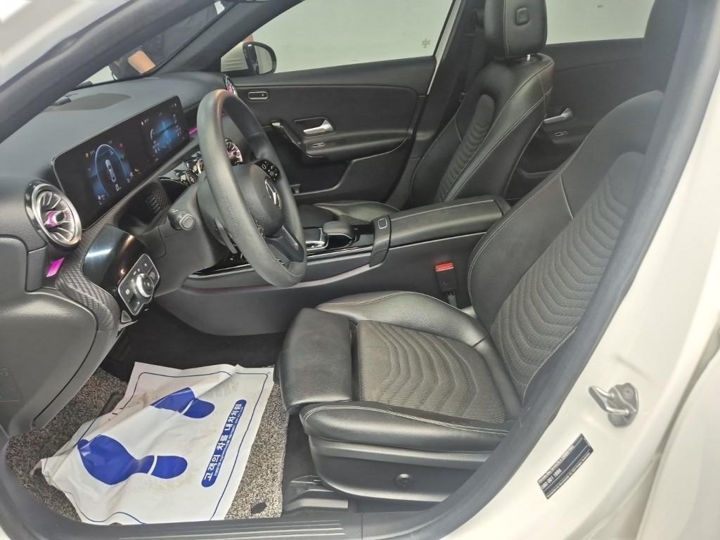 Mercedes Benz A Class - Vista 10