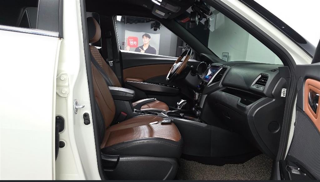 Ssangyong Tivoli 2018 Blanco - Importación desde Corea - HF Imports Iquique - Foto 18