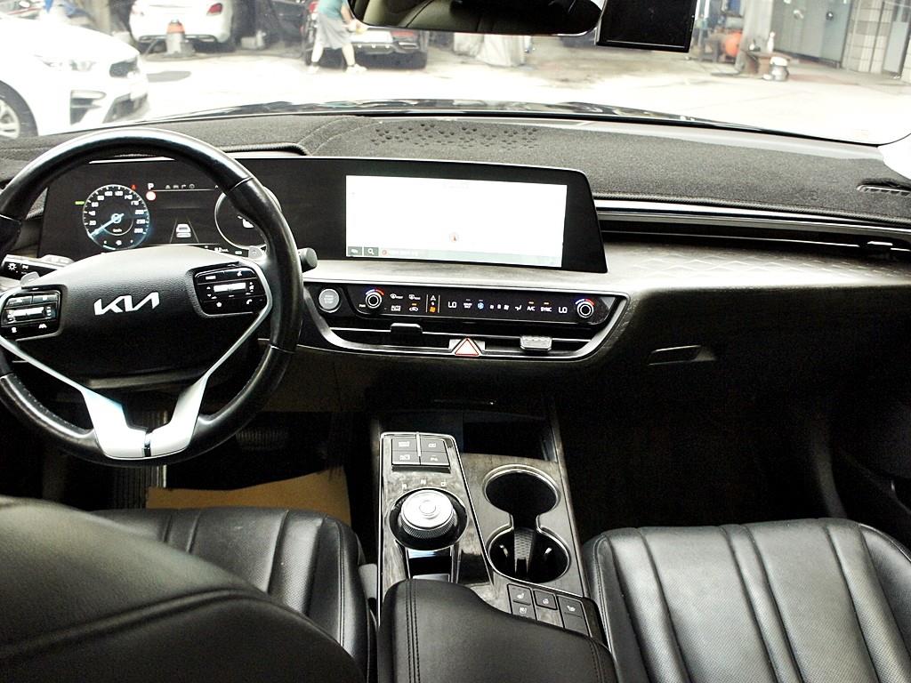 KIA K8 - Vista 9