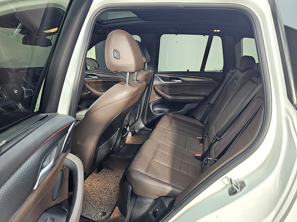 BMW X3 - Vista 11