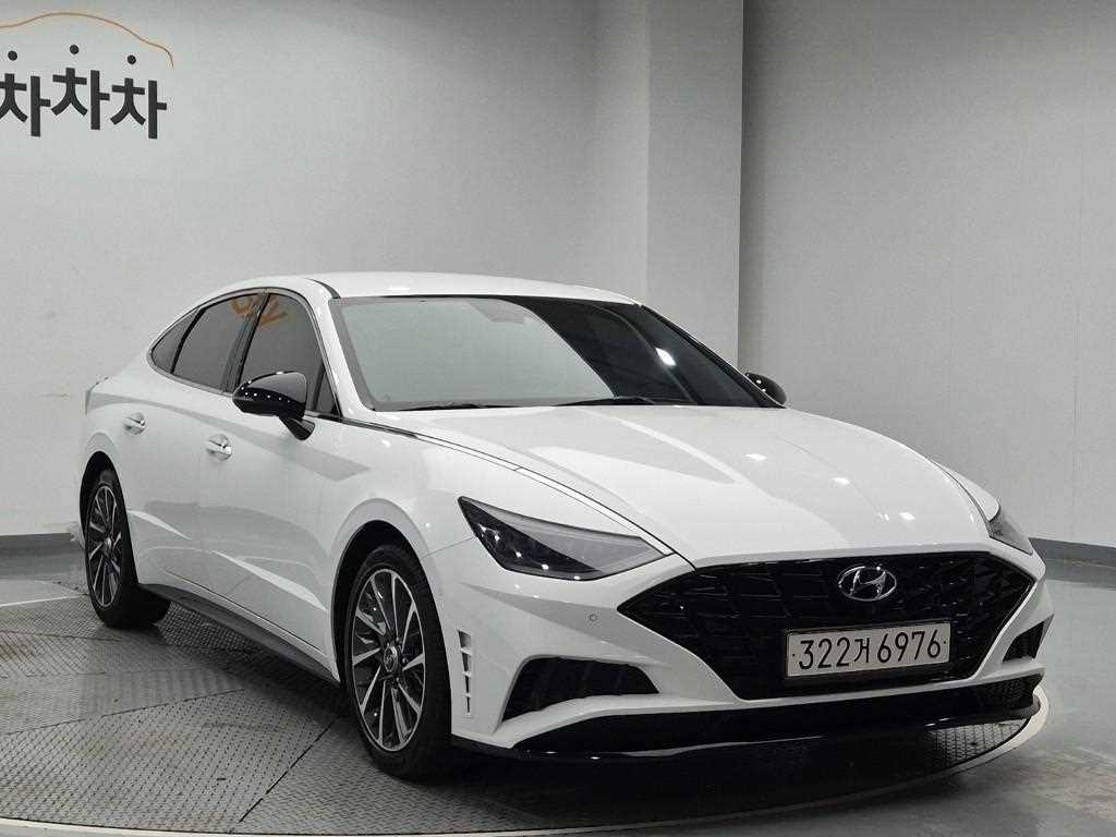 HYUNDAI Sonata - Vista 4
