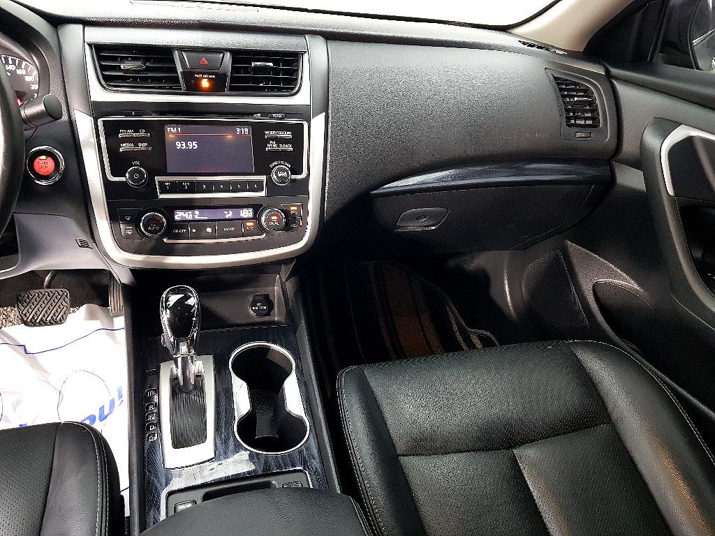 Nissan Altima - Vista 12