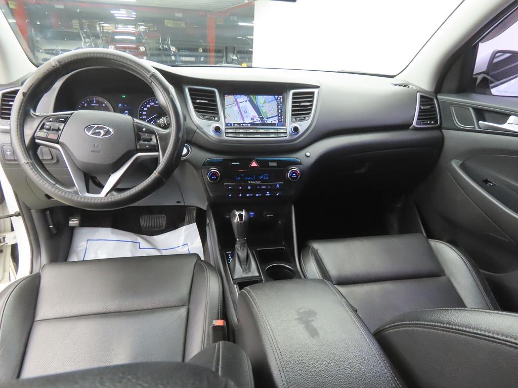 HYUNDAI Tucson - Vista 10