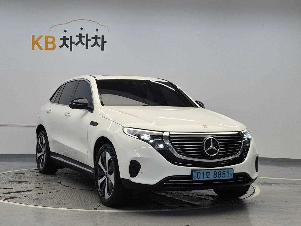 Mercedes Benz EQC - Vista 6