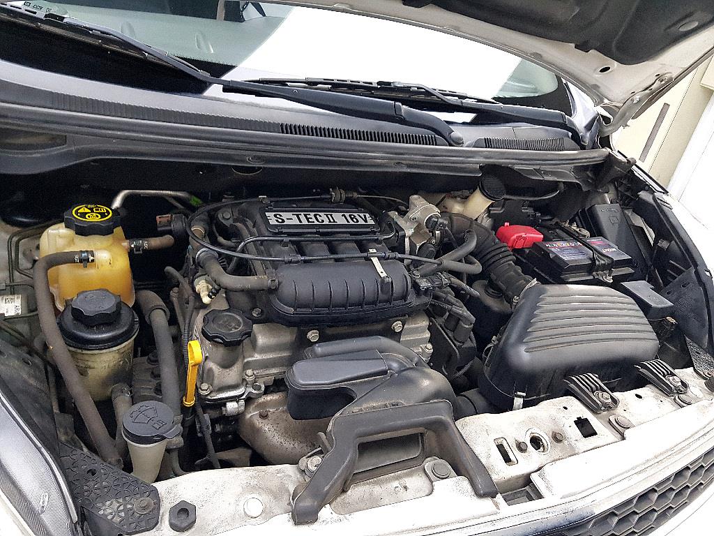 Chevrolet Spark - Vista 8