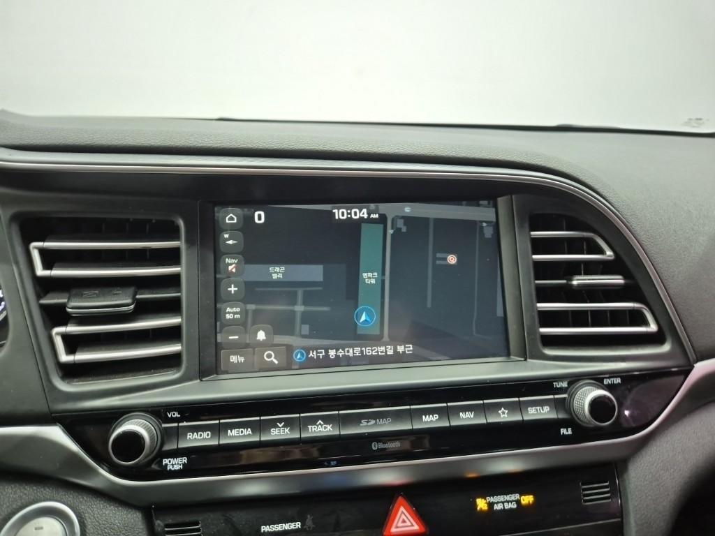 HYUNDAI Avante 2019 Blanco - Importación desde Corea - HF Imports Iquique - Foto 15