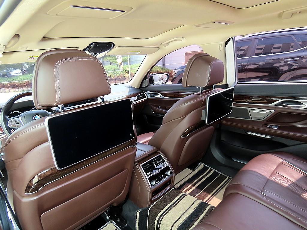 BMW 7 Series 2016 Negro - Importación desde Corea - HF Imports Iquique - Foto 16