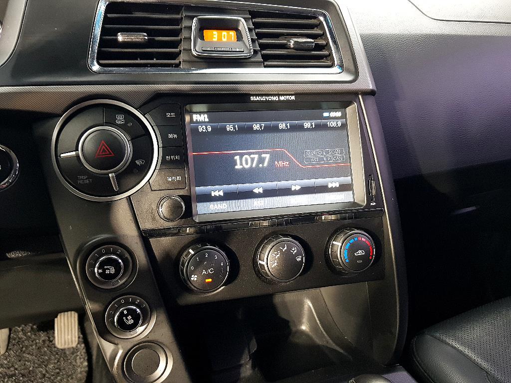Ssangyong Korando 2016 Negro - Importación desde Corea - HF Imports Iquique - Foto 14