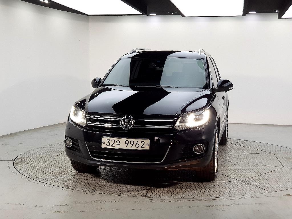 Volkswagen Tiguan - Vista 2