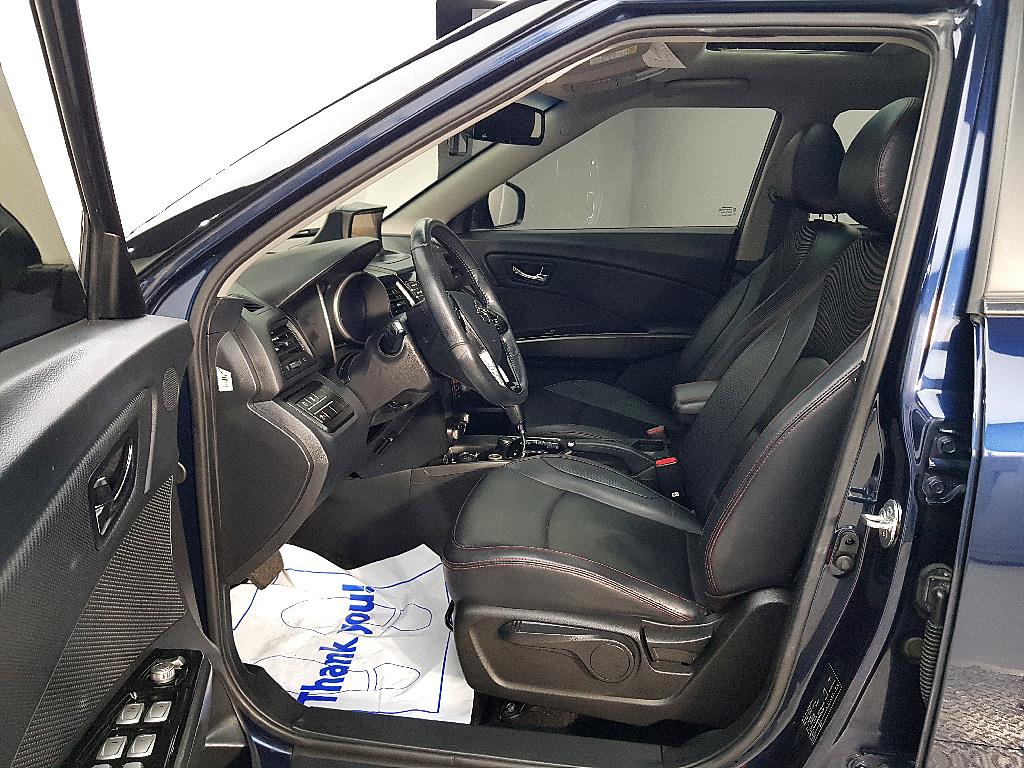 Ssangyong Tivoli - Vista 10