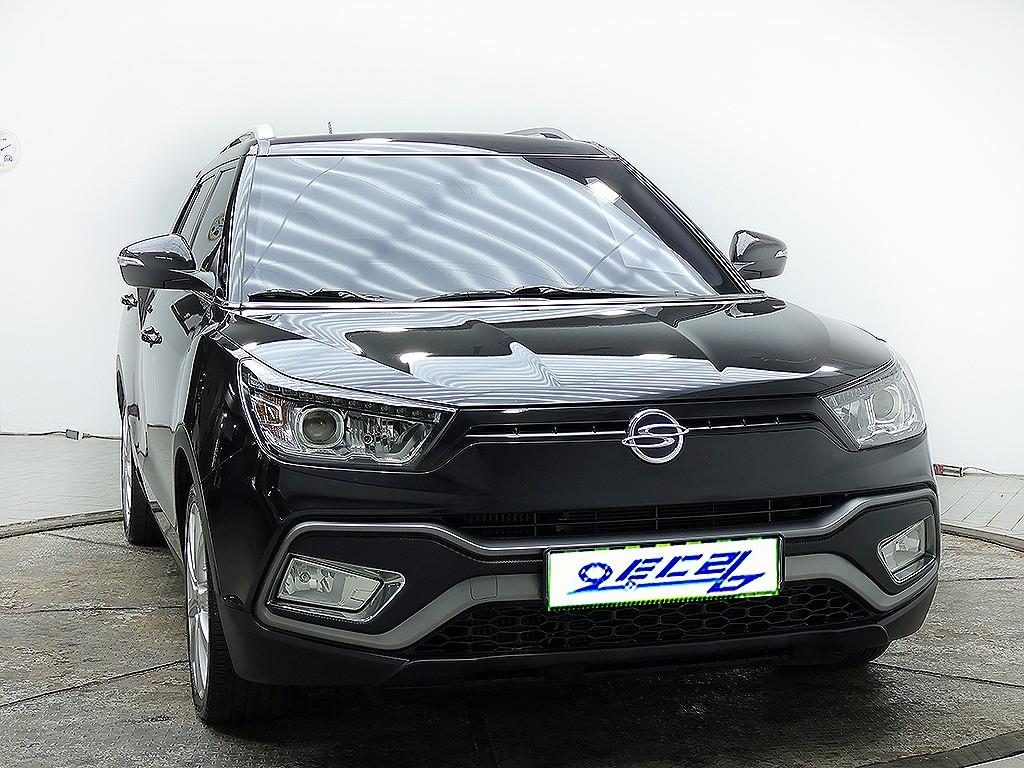 Ssangyong Tivoli 2016 Negro - Importación desde Corea - HF Imports Iquique - Foto 1