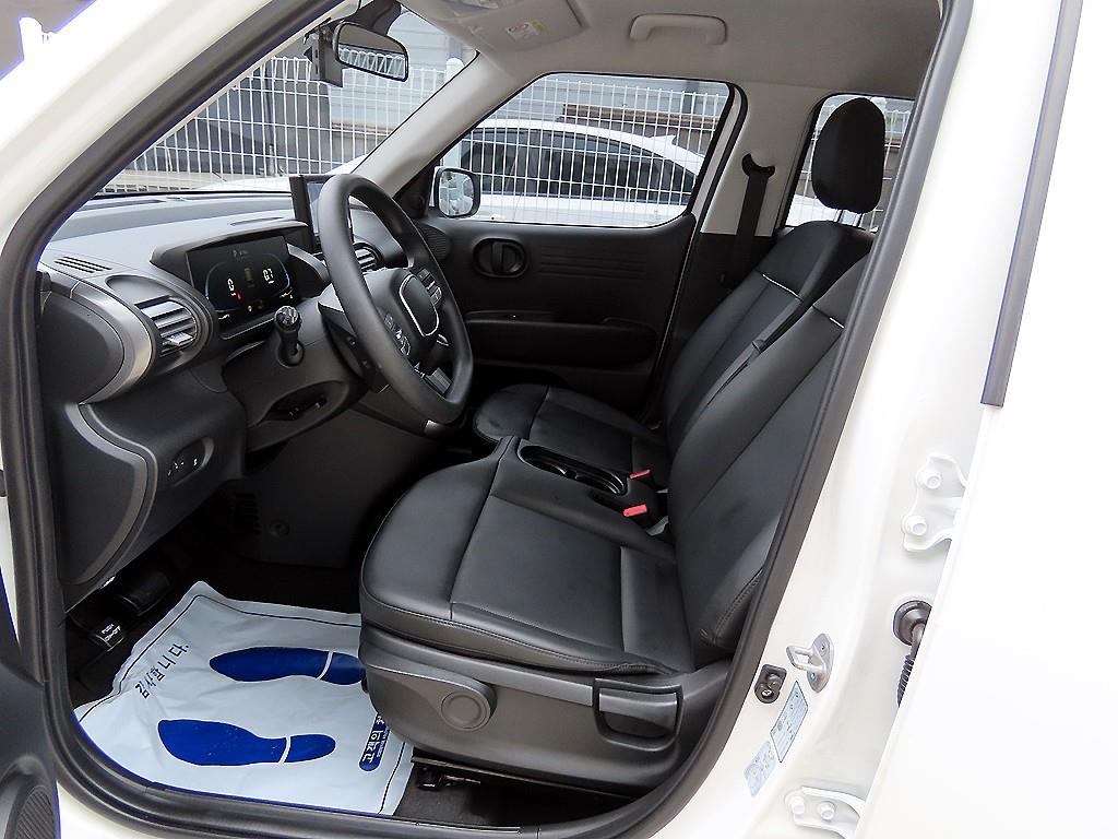 HYUNDAI Casper - Vista 7