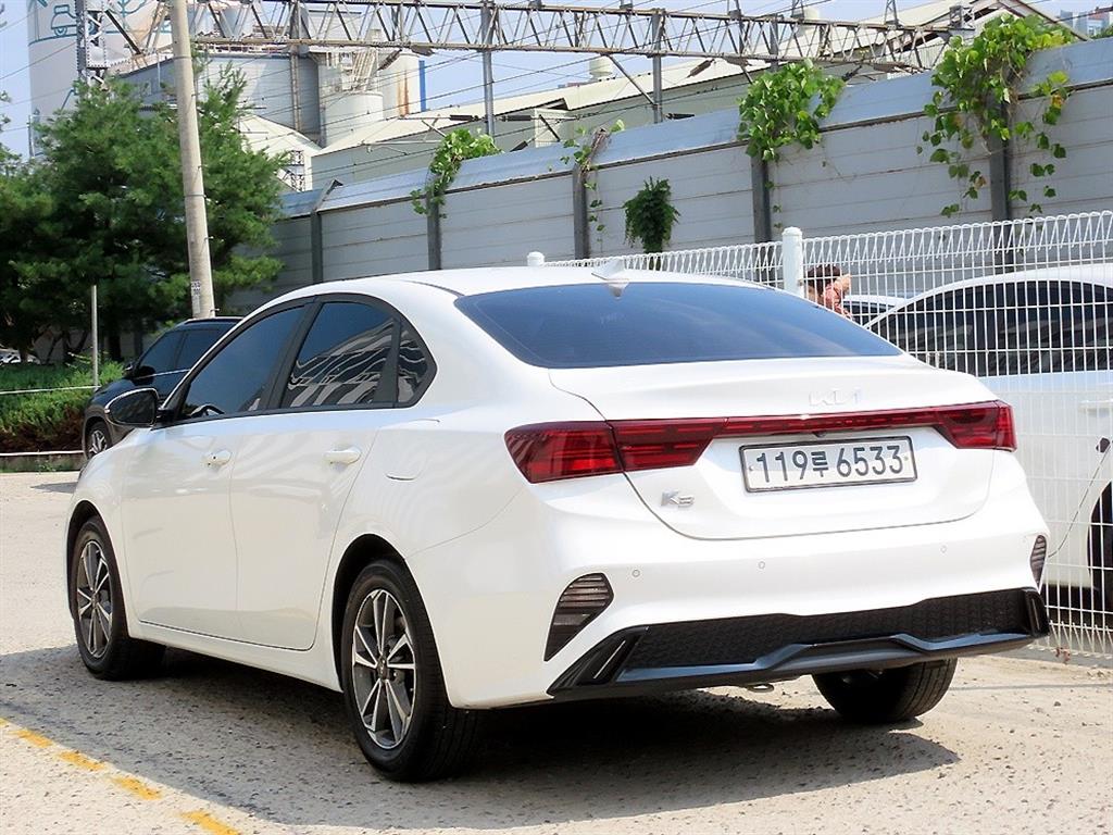 KIA K3 - Vista 3