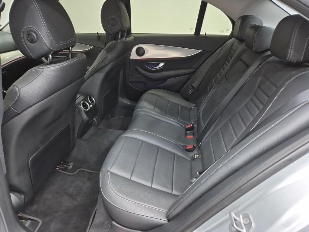 Mercedes Benz E class 2018 Plateado - Importación desde Corea - HF Imports Iquique - Foto 14