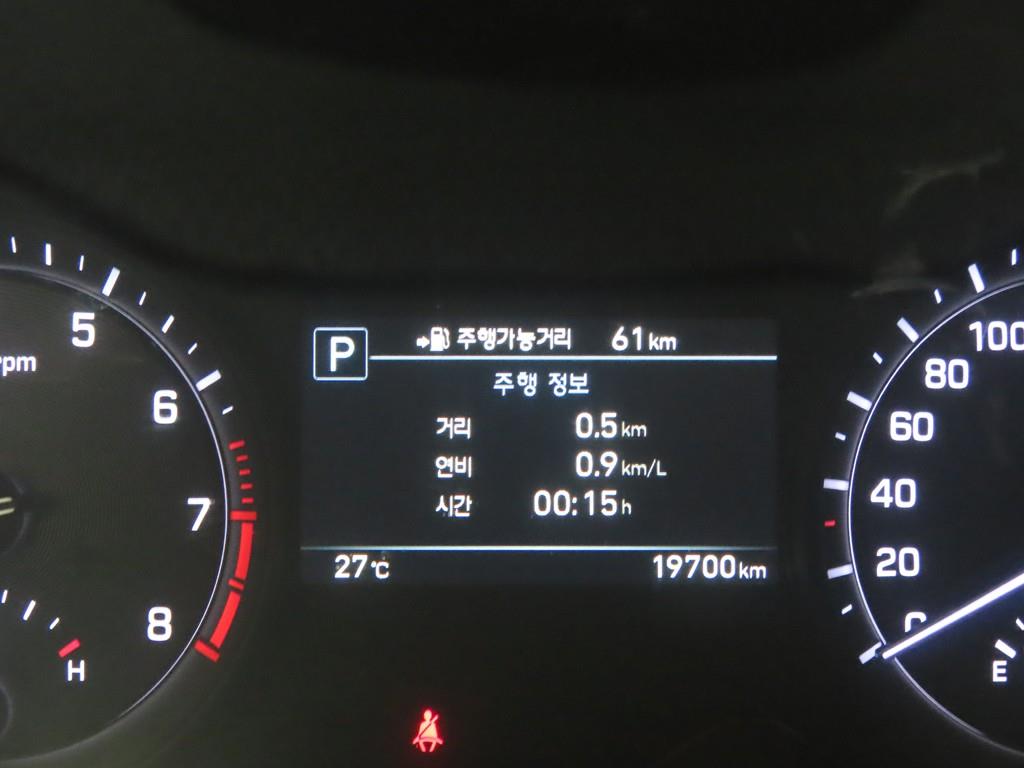 Genesis G80 - Vista 10