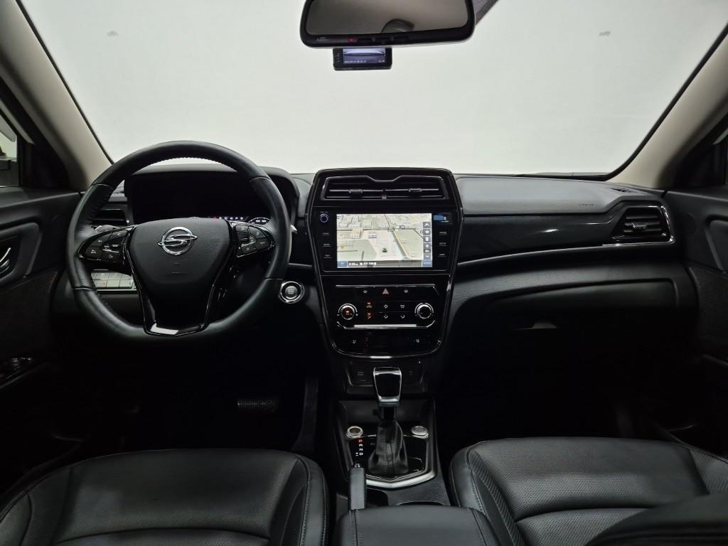 Ssangyong Tivoli - Vista 9