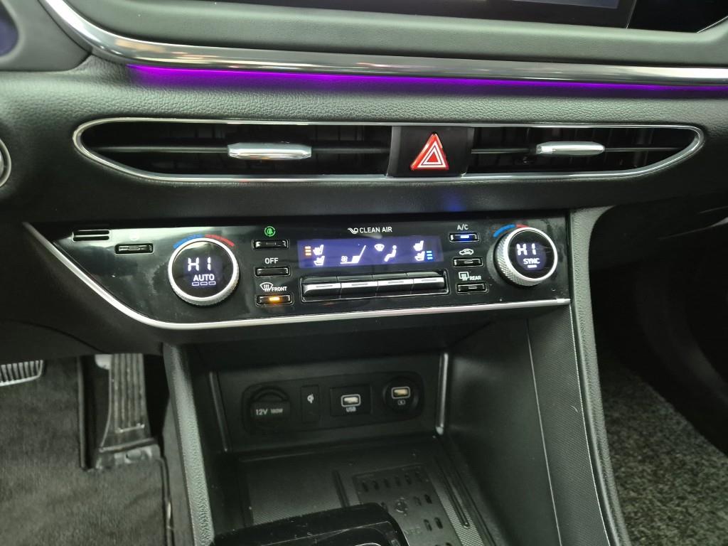 HYUNDAI Sonata - Vista 12