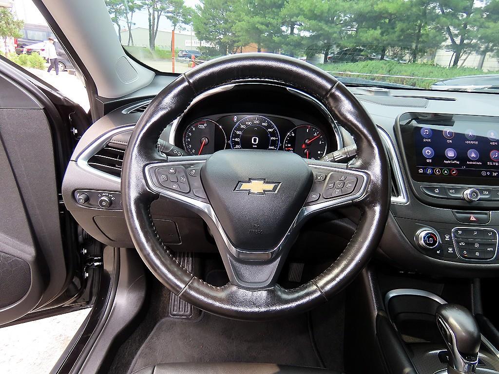 Chevrolet Malibu - Vista 10