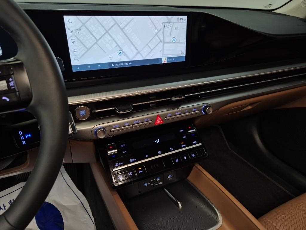 HYUNDAI Grandeur - Vista 10