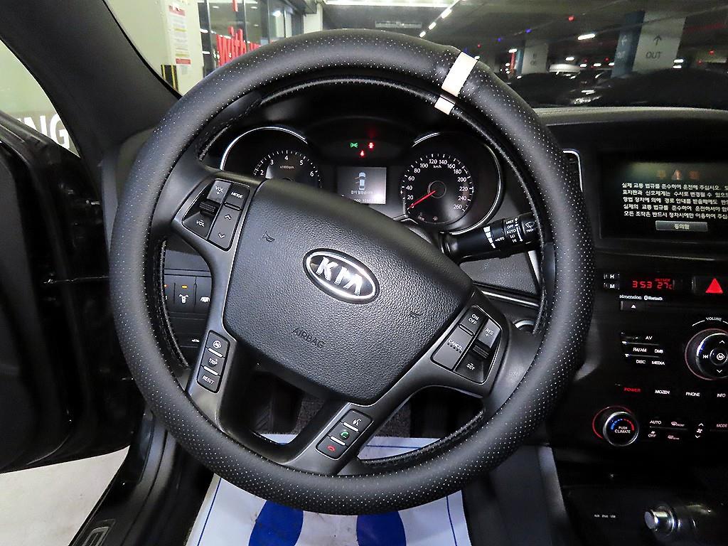 KIA K7 - Vista 10