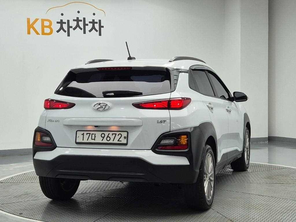 HYUNDAI Kona - Vista 3