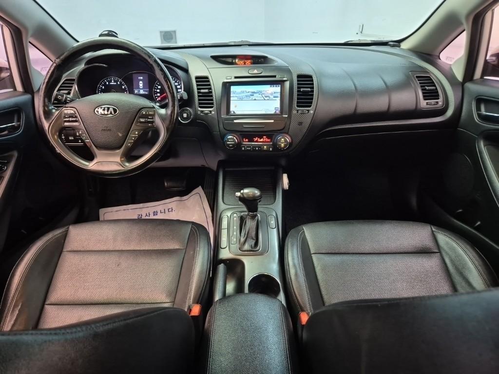 KIA K3 - Vista 9