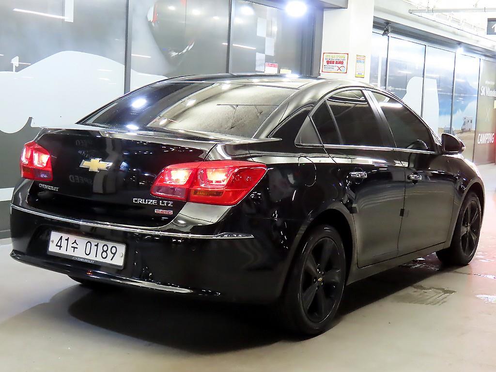Chevrolet Cruise - Vista 6