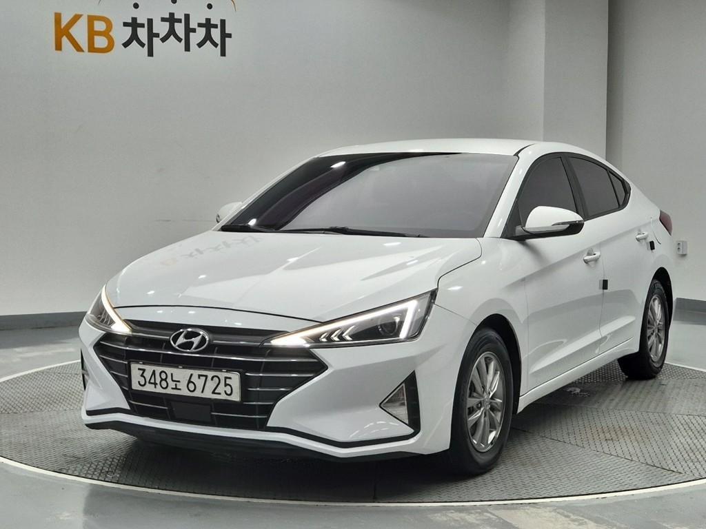 HYUNDAI Avante 2019 Blanco - Importación desde Corea - HF Imports Iquique - Foto 1